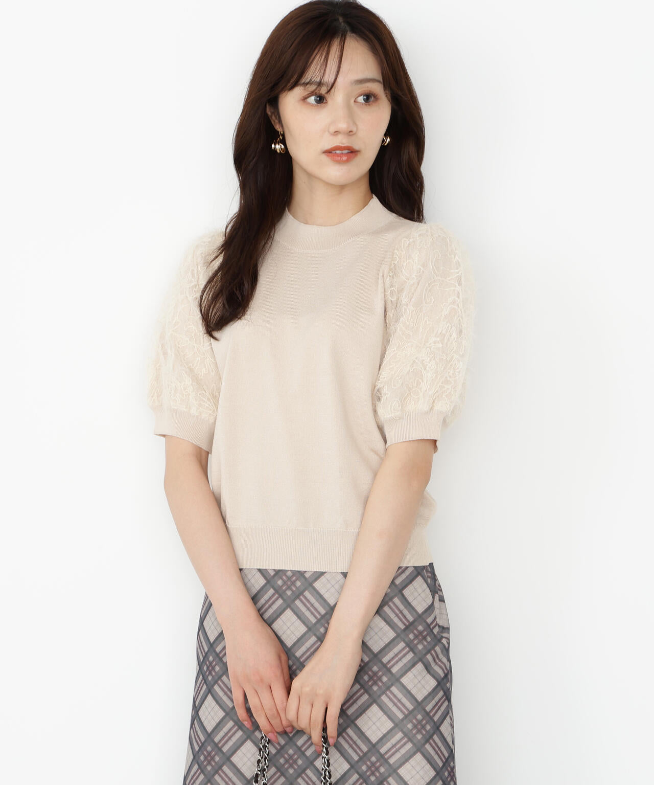 レースドッキングスリーブニット【ベージュ：official site限定】