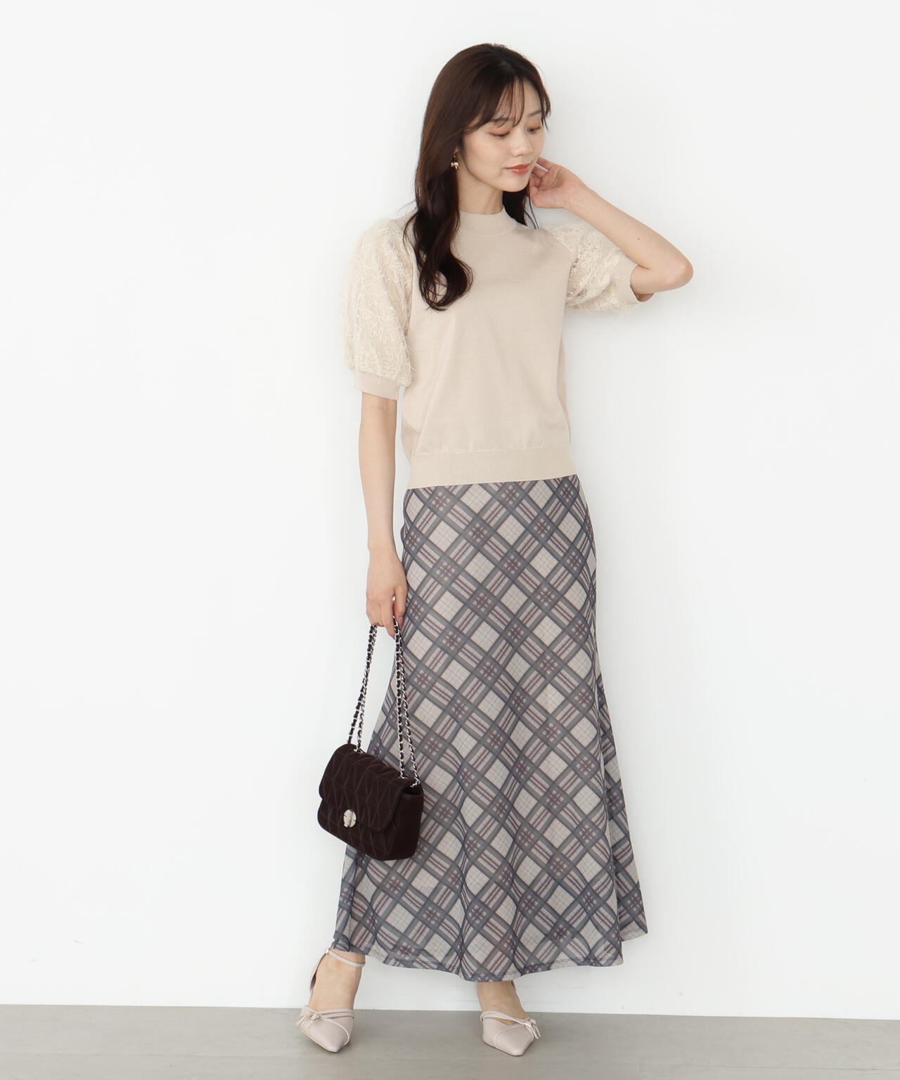 レースドッキングスリーブニット【ベージュ：official site限定】