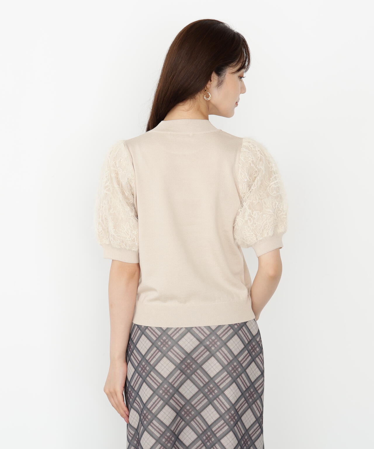 レースドッキングスリーブニット【ベージュ：official site限定】