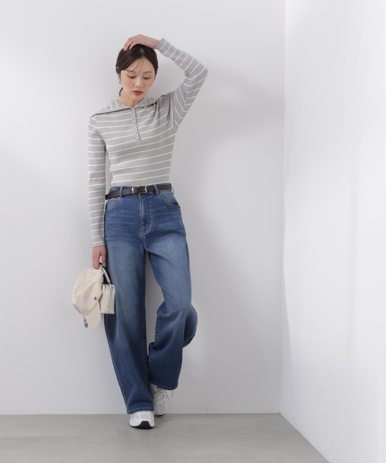 〈a/mie〉カーブデニムパンツ