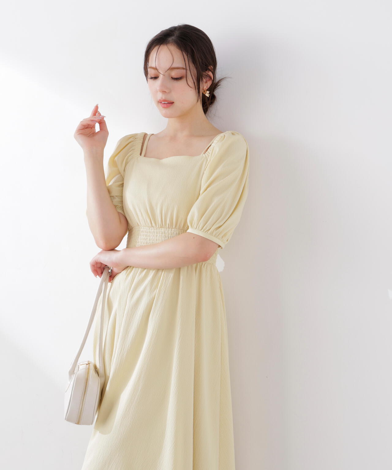 ＜加藤栞さん着用＞2wayパフスリーブワンピース