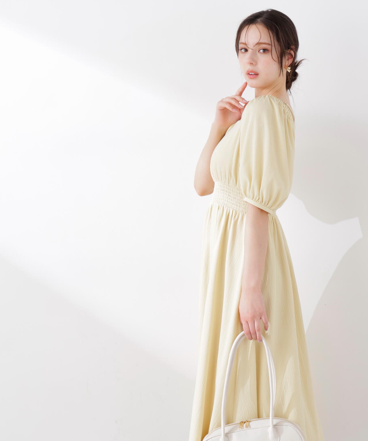 ＜加藤栞さん着用＞2wayパフスリーブワンピース