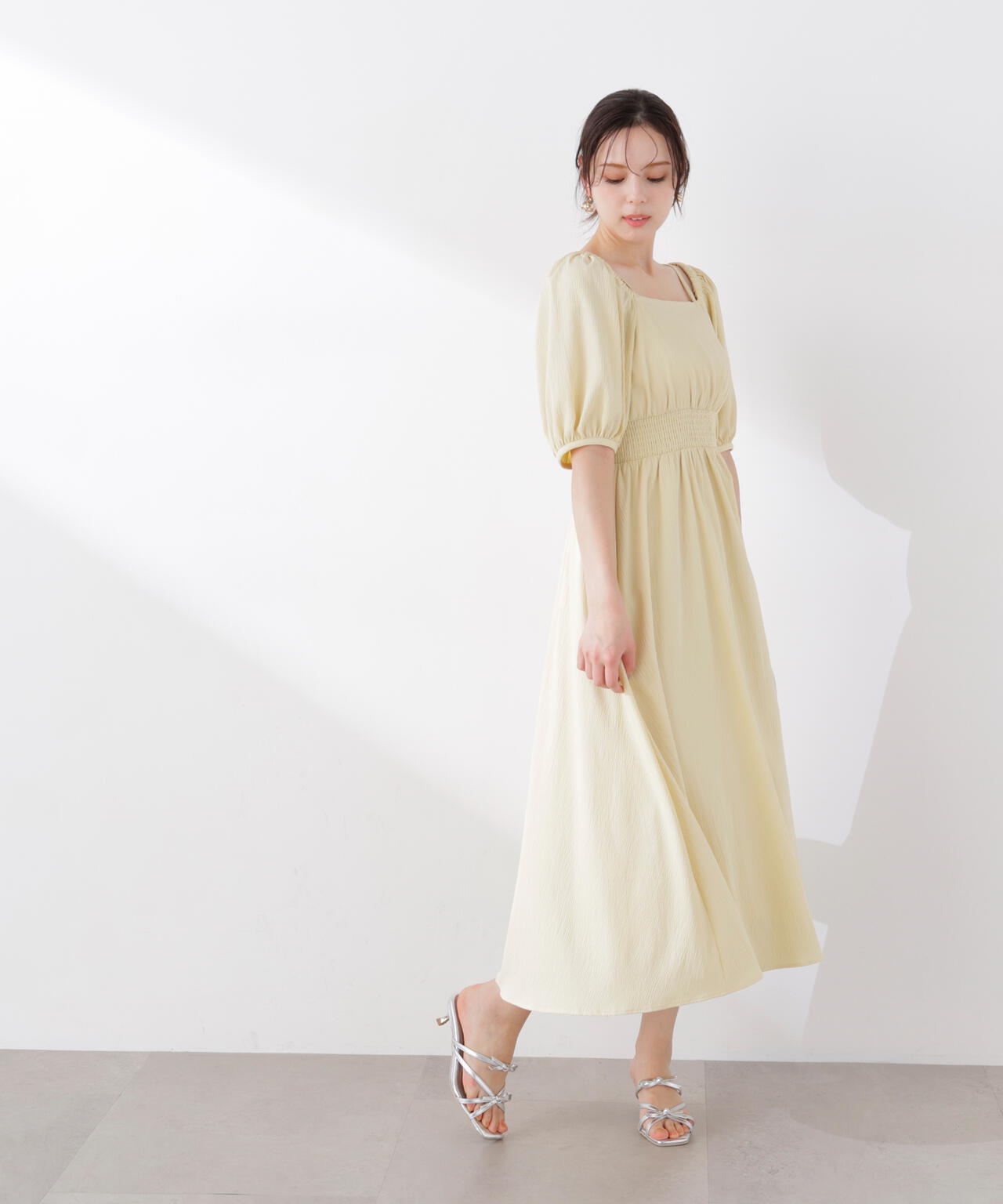 ＜加藤栞さん着用＞2wayパフスリーブワンピース