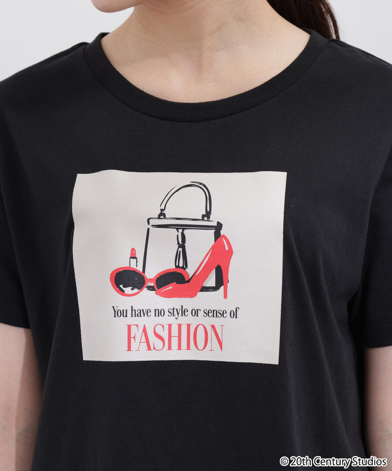 プラダを着た悪魔／フロントプリントコンパクトTシャツ