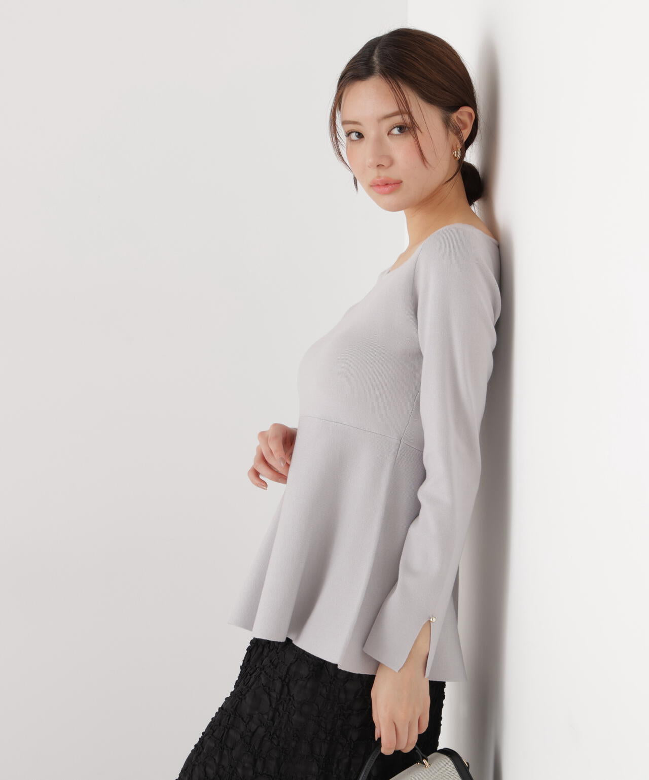 ＜ウォッシャブル/UV＞ペプラムベーシックニット【ブルー：official site・ZOZOTOWN・一部店舗限定】