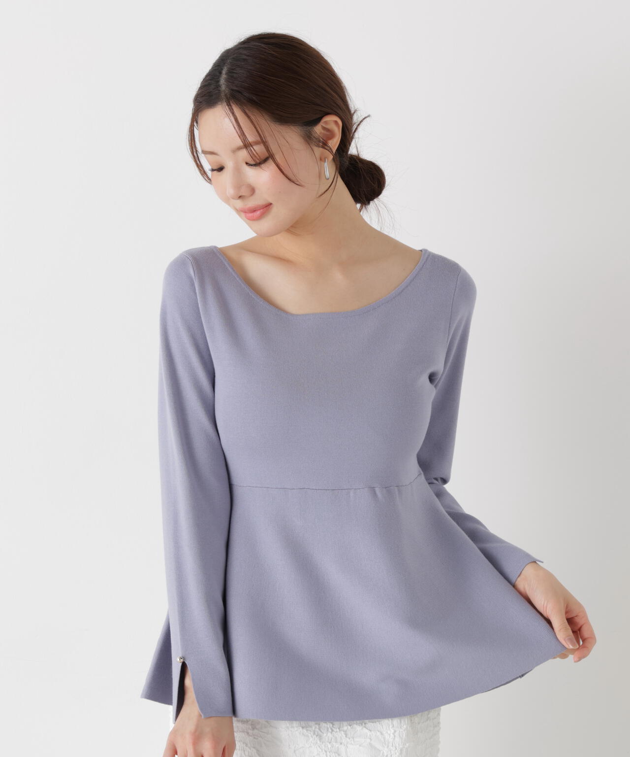 ＜ウォッシャブル/UV＞ペプラムベーシックニット【ブルー：official site・ZOZOTOWN・一部店舗限定】