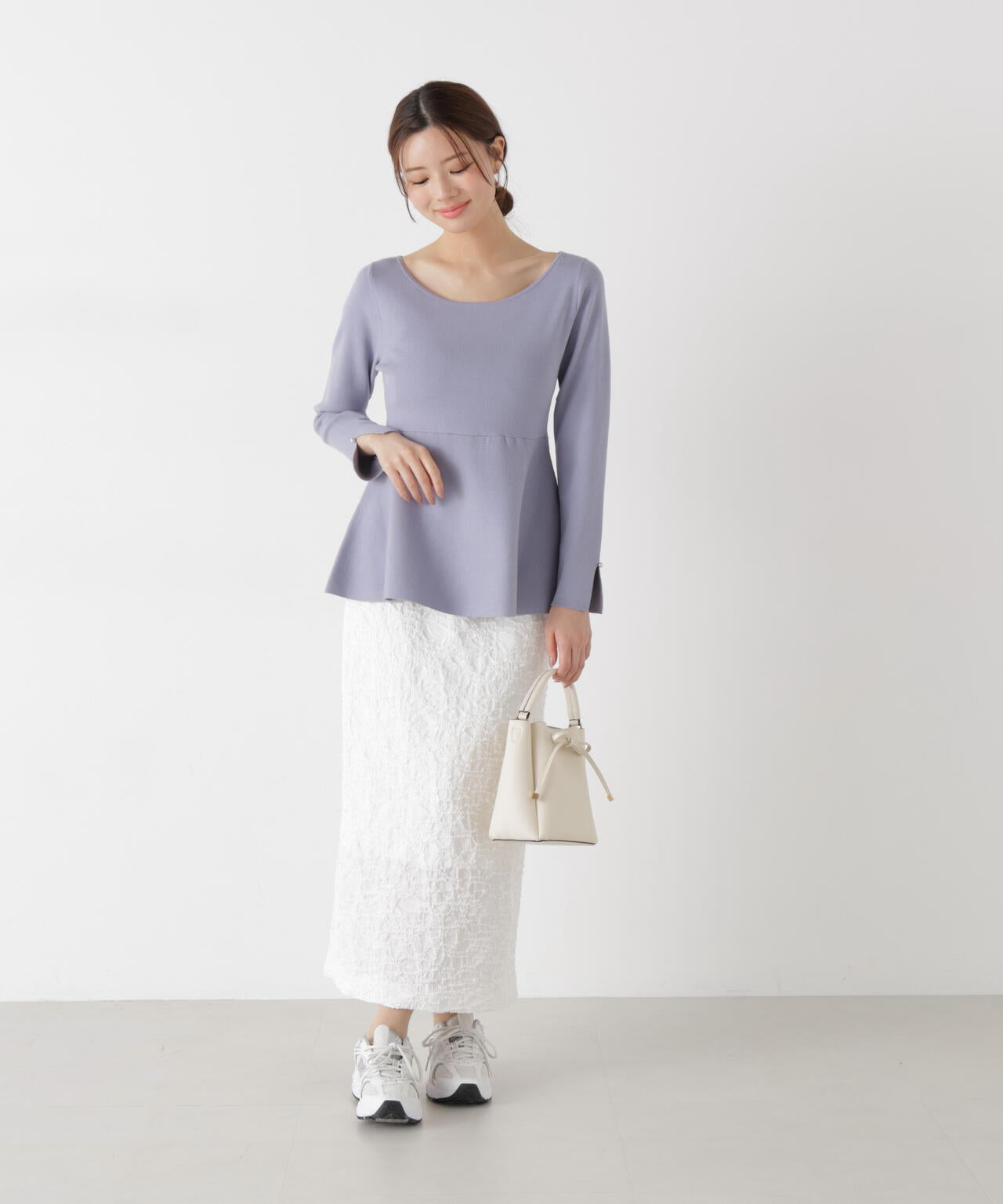 ＜ウォッシャブル/UV＞ペプラムベーシックニット【ブルー：official site・ZOZOTOWN・一部店舗限定】