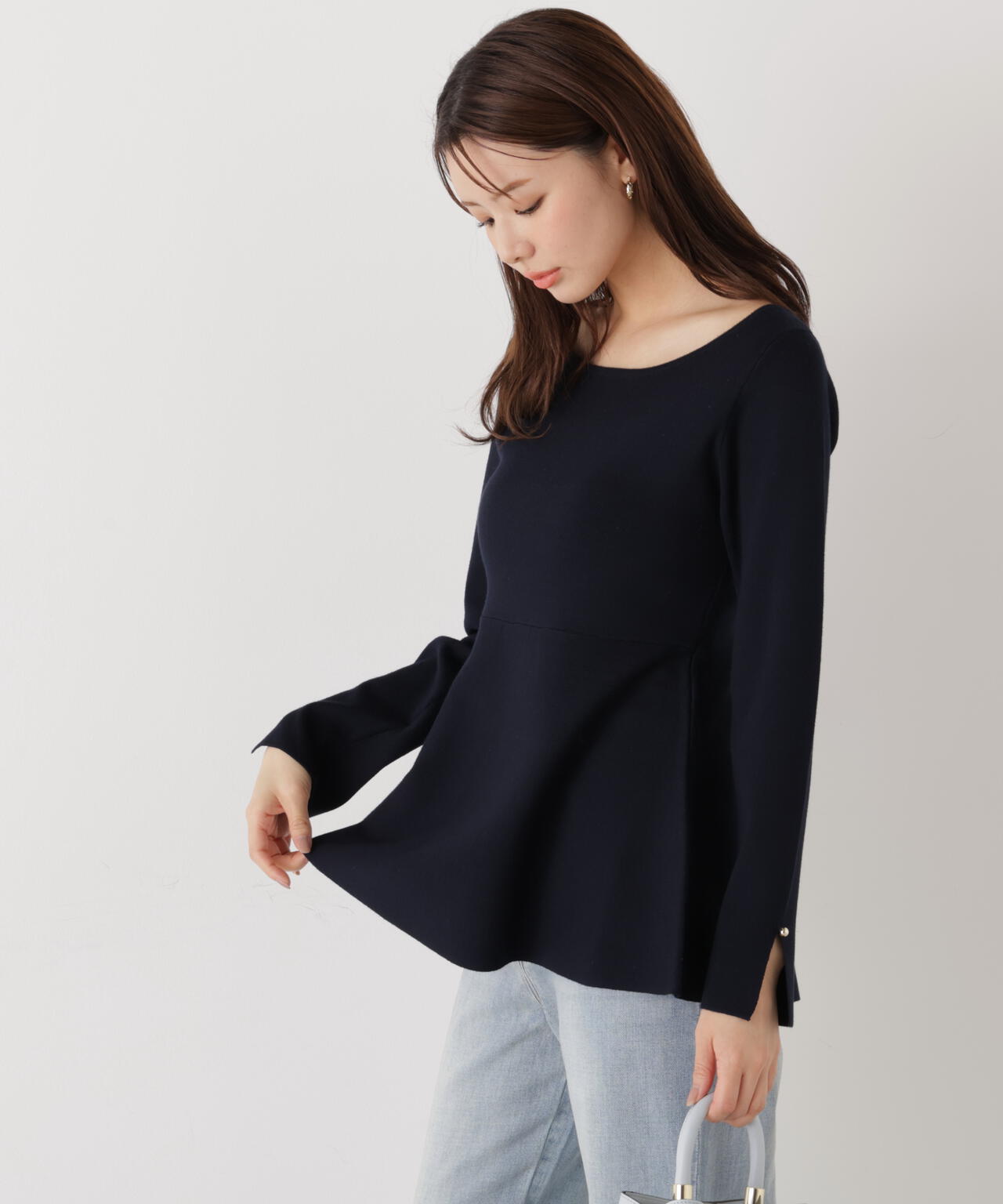 ＜ウォッシャブル/UV＞ペプラムベーシックニット【ブルー：official site・ZOZOTOWN・一部店舗限定】