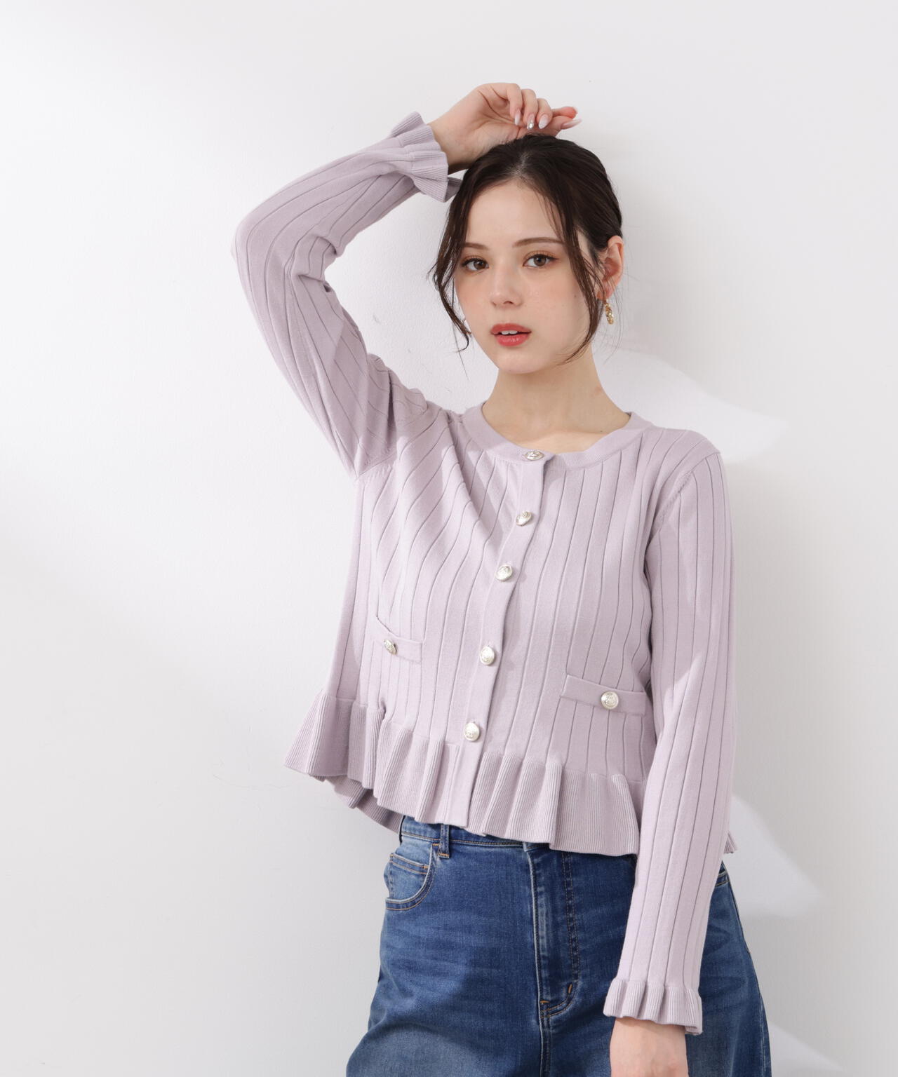 ＜ウォッシャブル/UV＞ボタン付きペプラムニット【ラベンダー：official site・一部店舗限定】