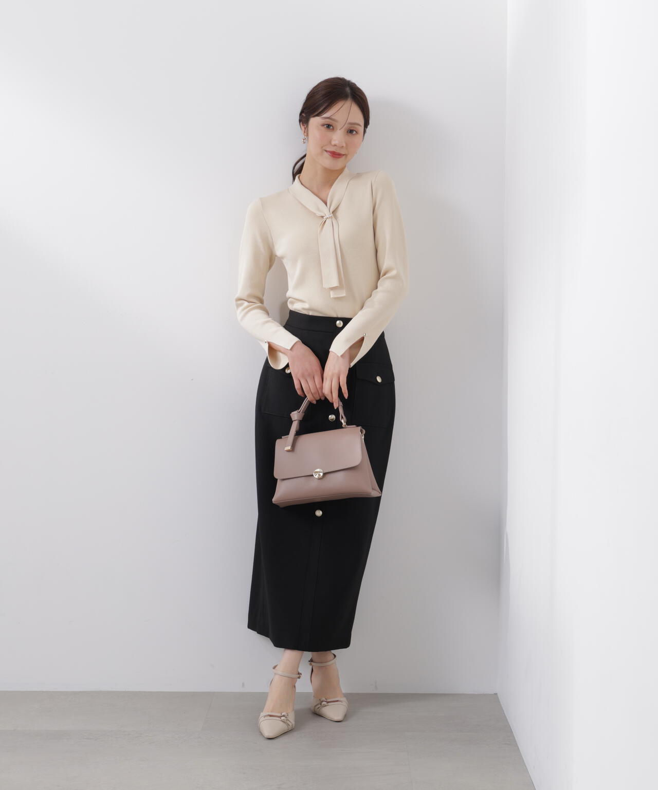 パールリングボウタイニット【グレー：official site・ZOZOTOWN・一部店舗限定】