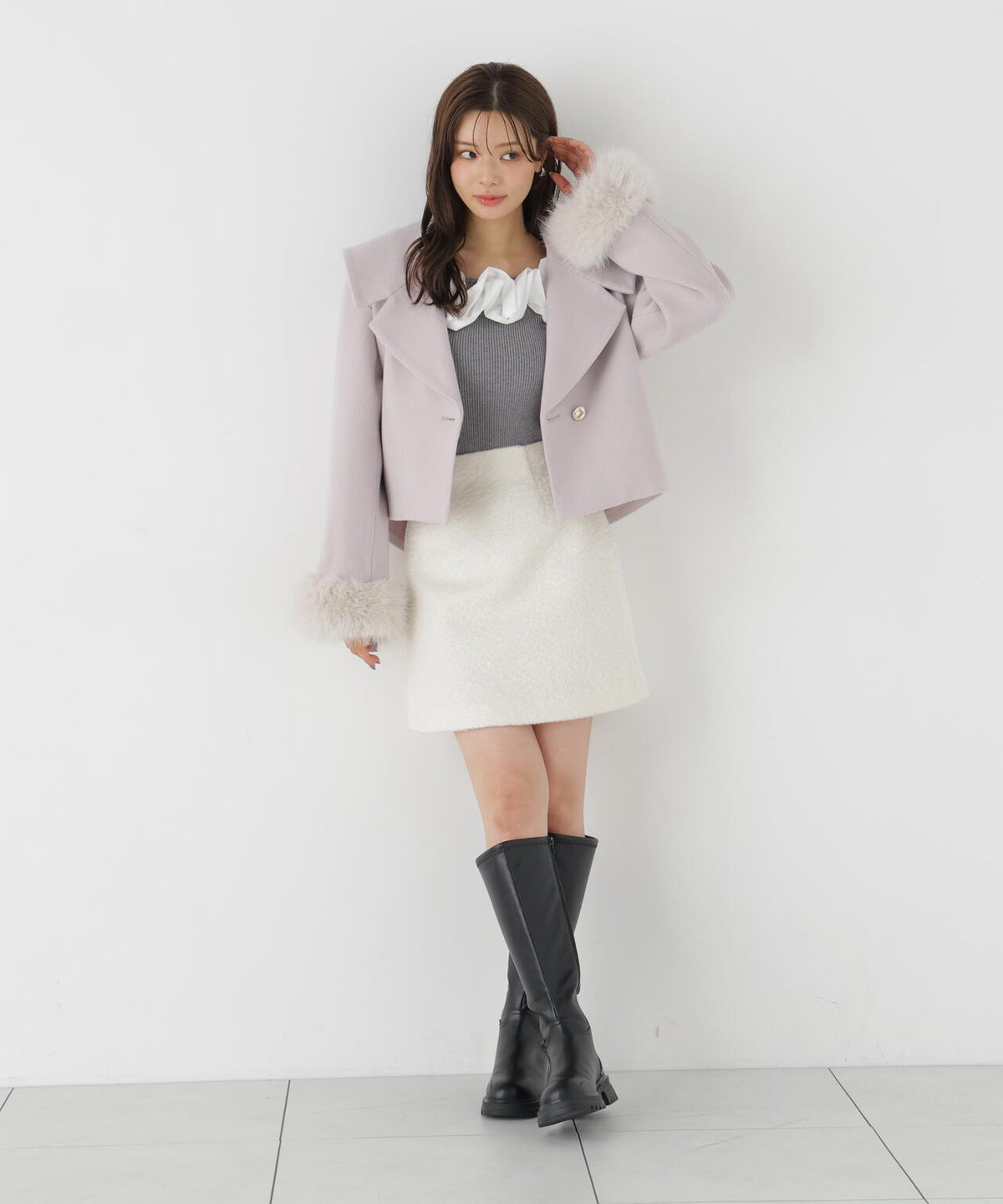 フェイクファー付きワイドカラーショートコート