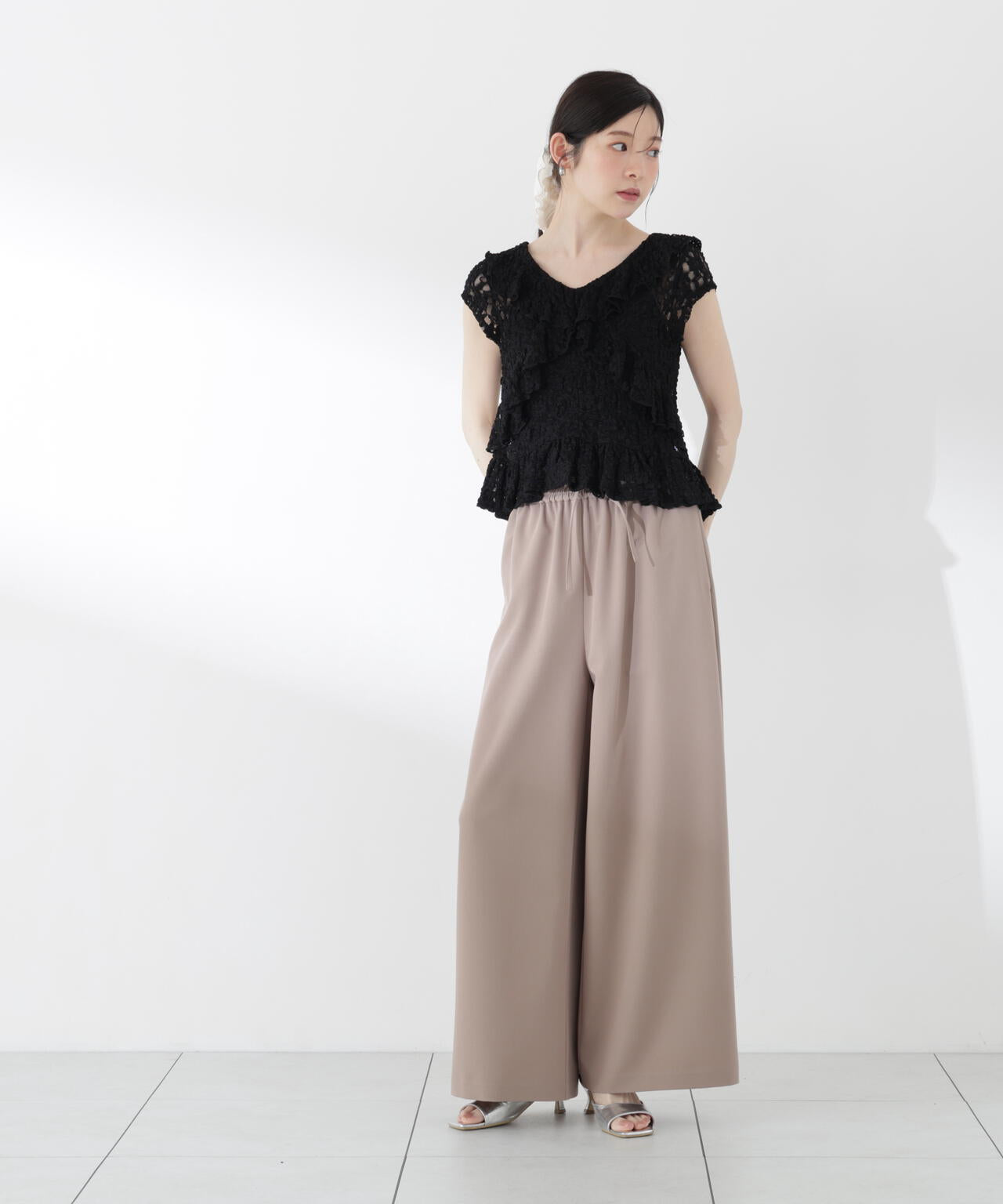 167cm 着用サイズ：FR