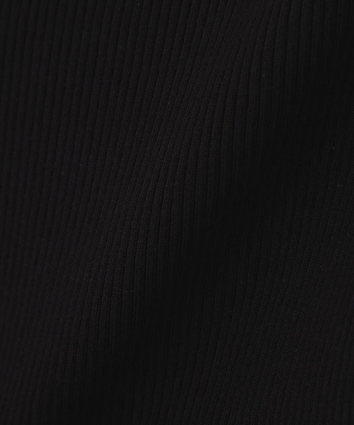 フリルペプラムニット