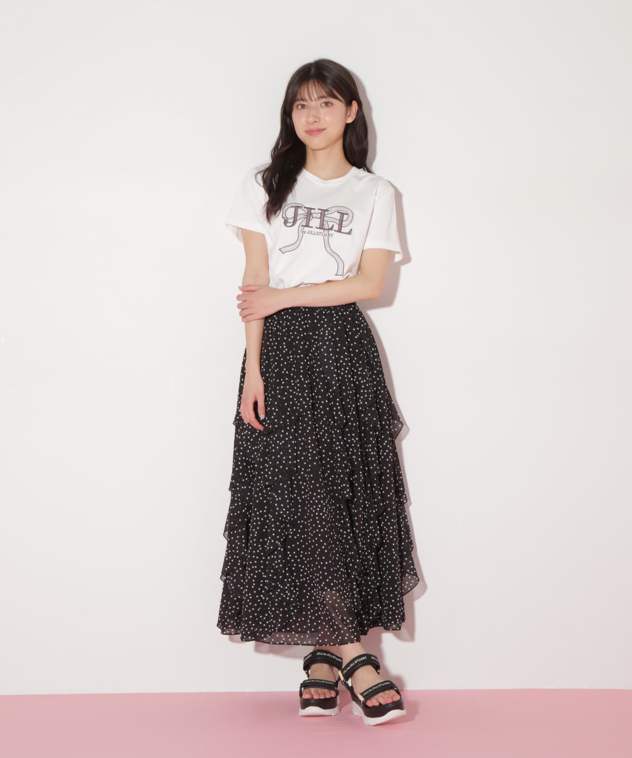 ビッグリボンロゴ刺繍Tシャツ