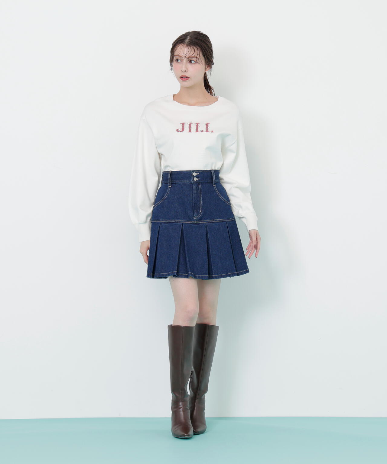 ファンシーヤーンビジューロゴニット