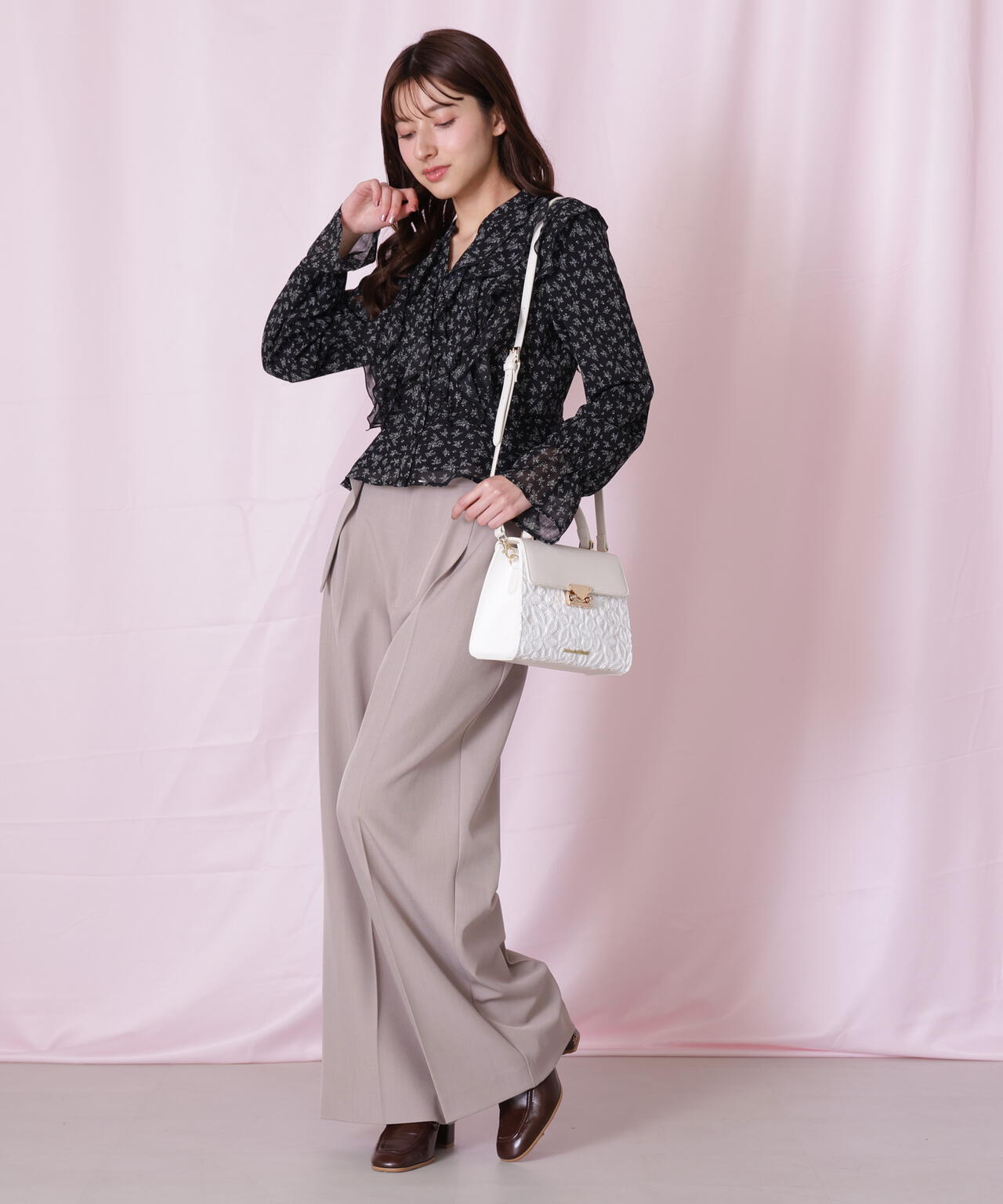 161cm 着用サイズ：FR