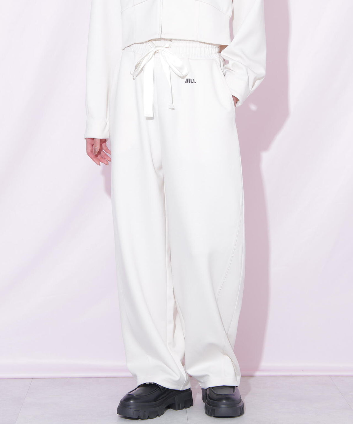 162cm 着用サイズ：FR
