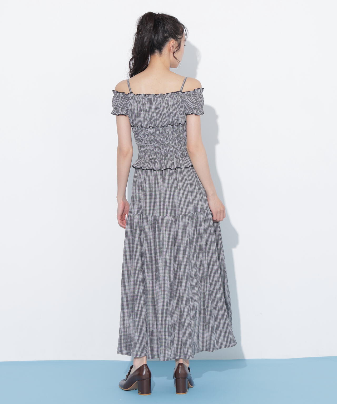 160cm 着用サイズ：FR