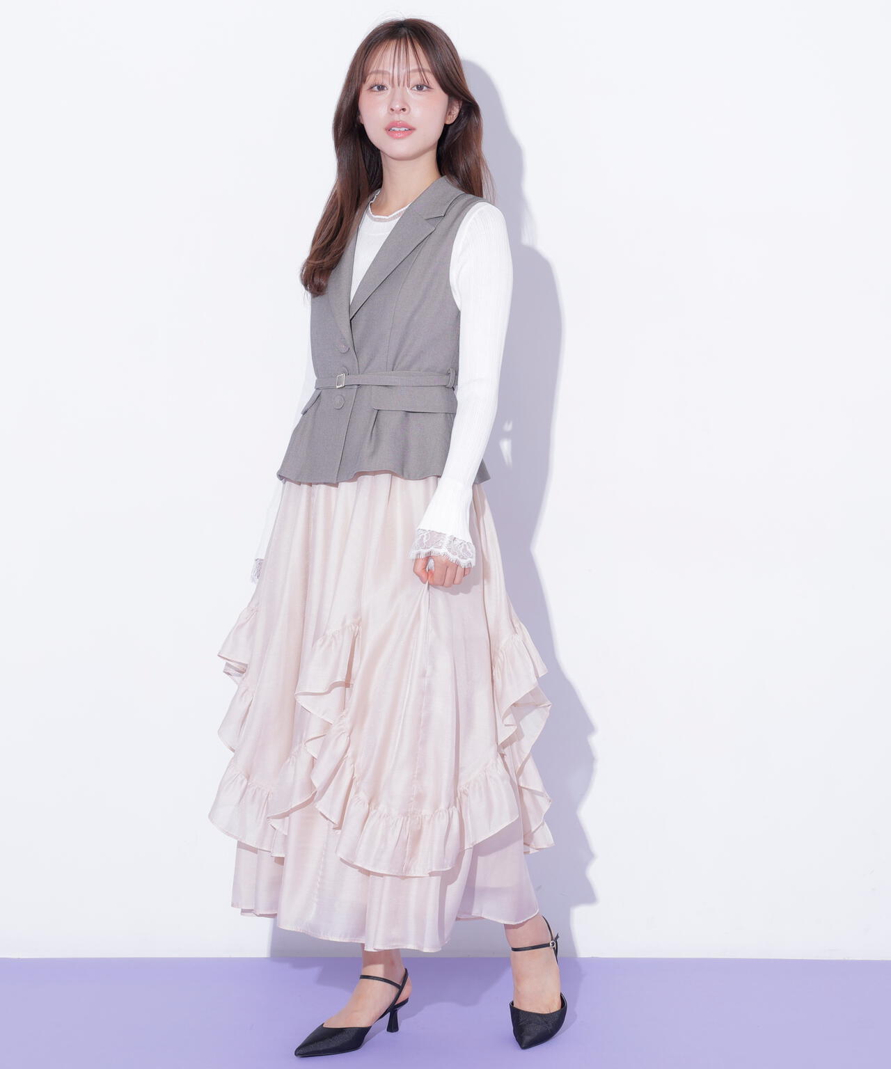 ベルト付きペプラムジレ