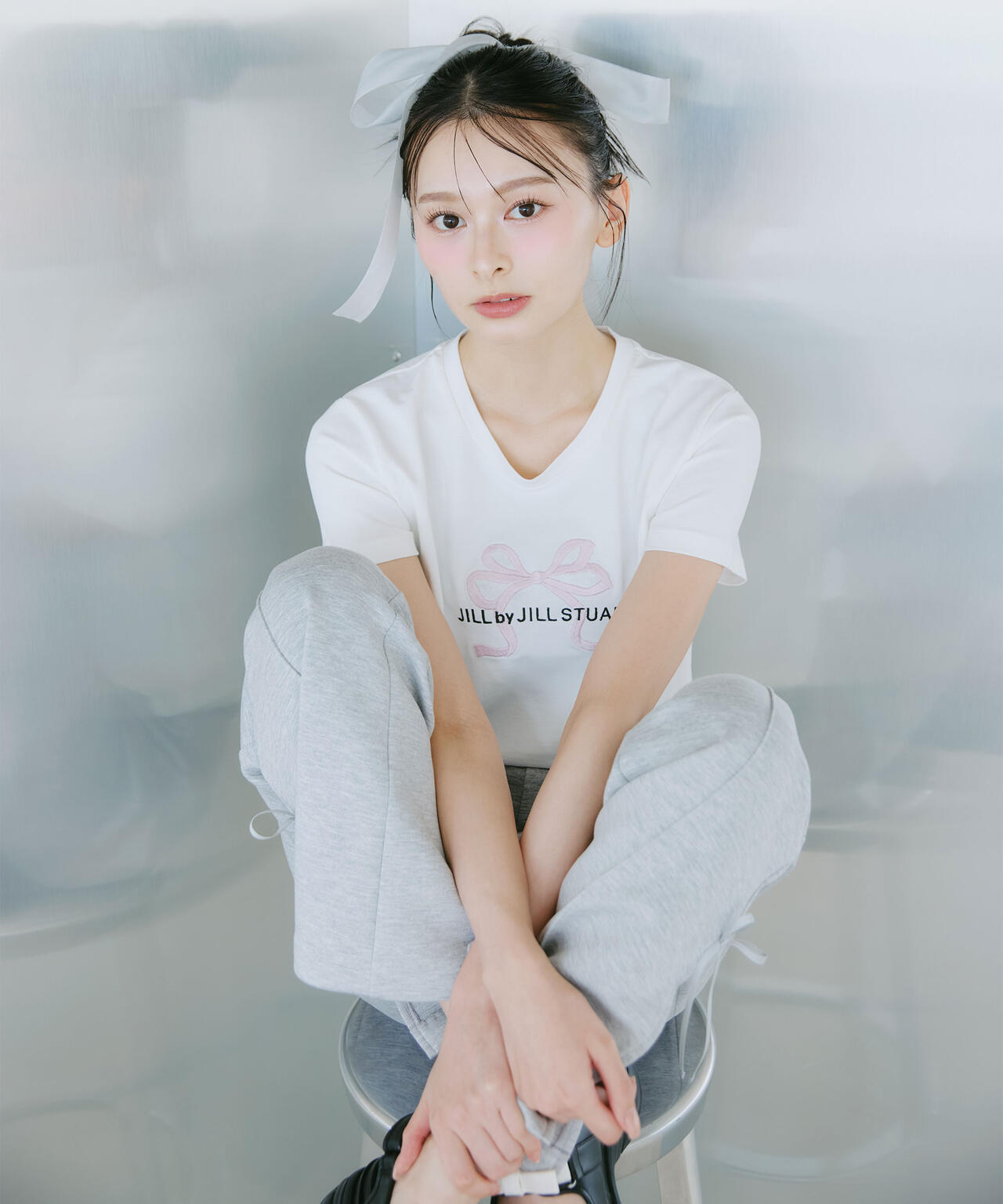 〈RIBBONシリーズ〉フロントロゴTシャツ