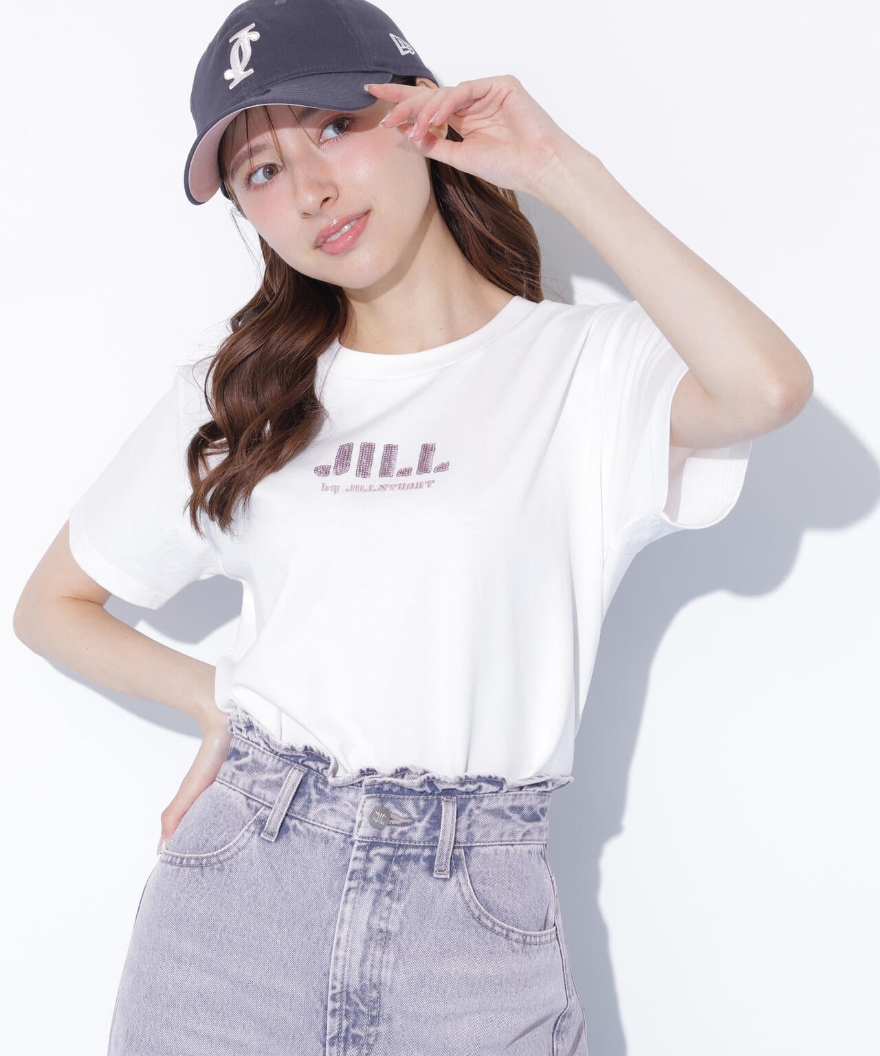 スパンコールロゴ刺繍Tシャツ OC