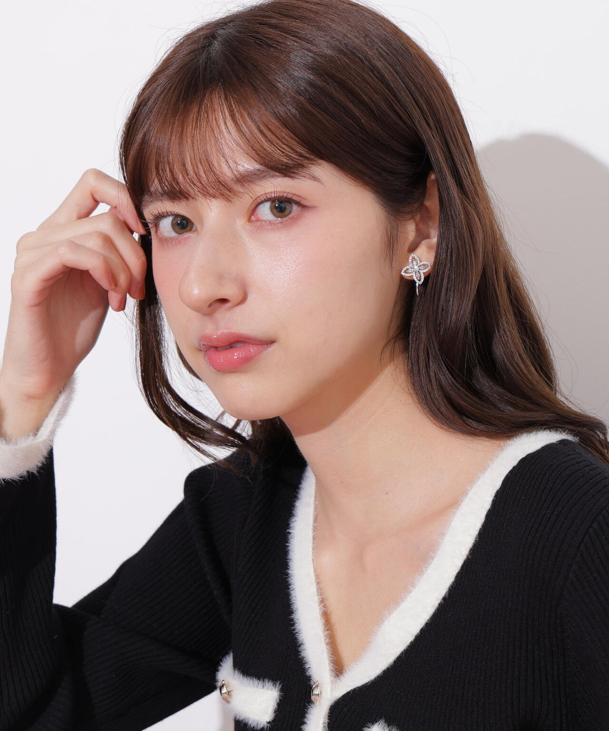 Cubic フラワーピアス