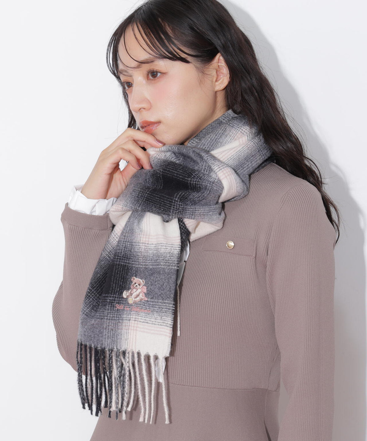 160cm 着用サイズ：FR