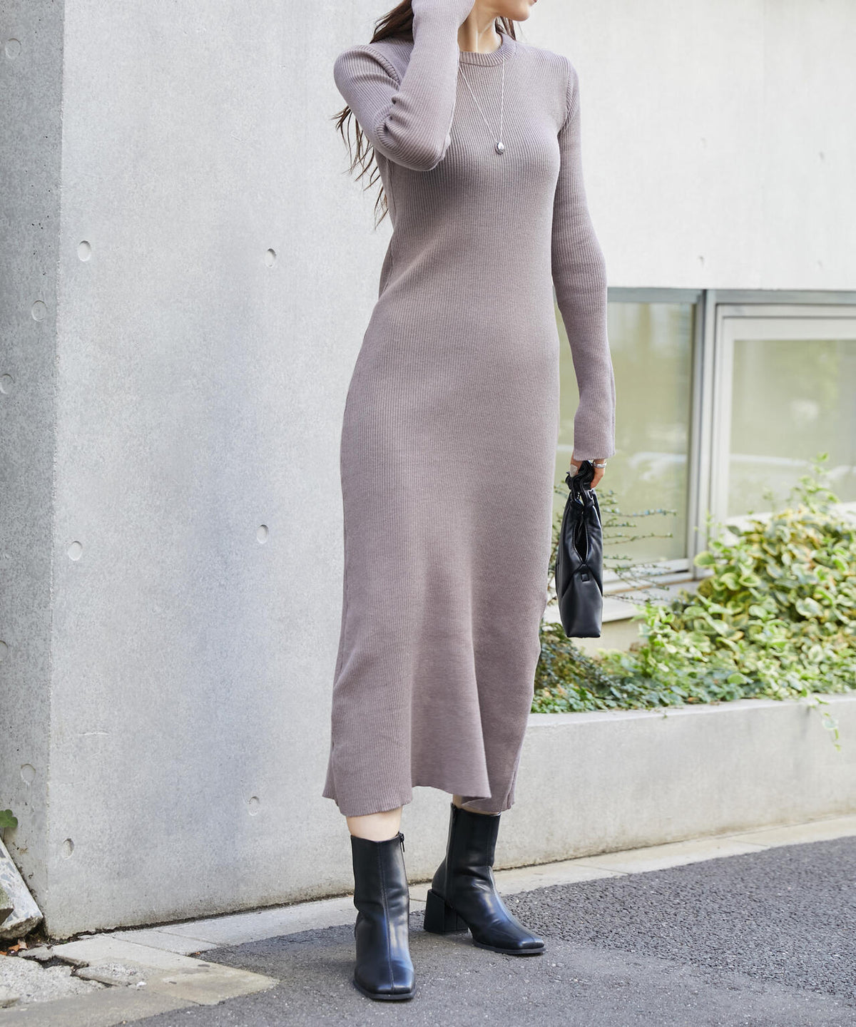 リブニットロングワンピース