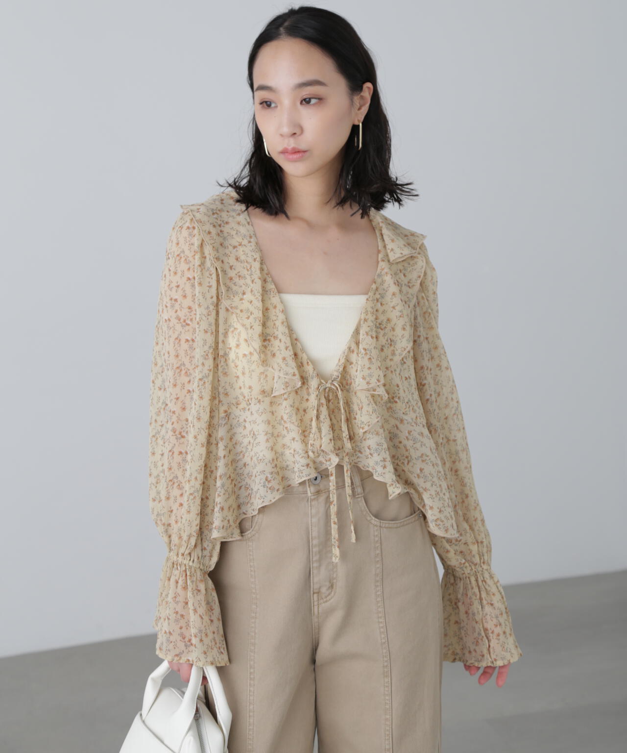 シアーワッシャーフリルブラウス