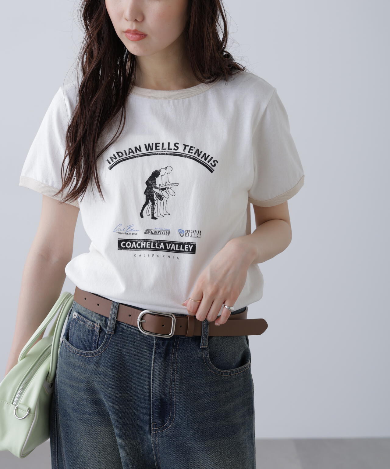 レトロスポーツプリントTシャツ