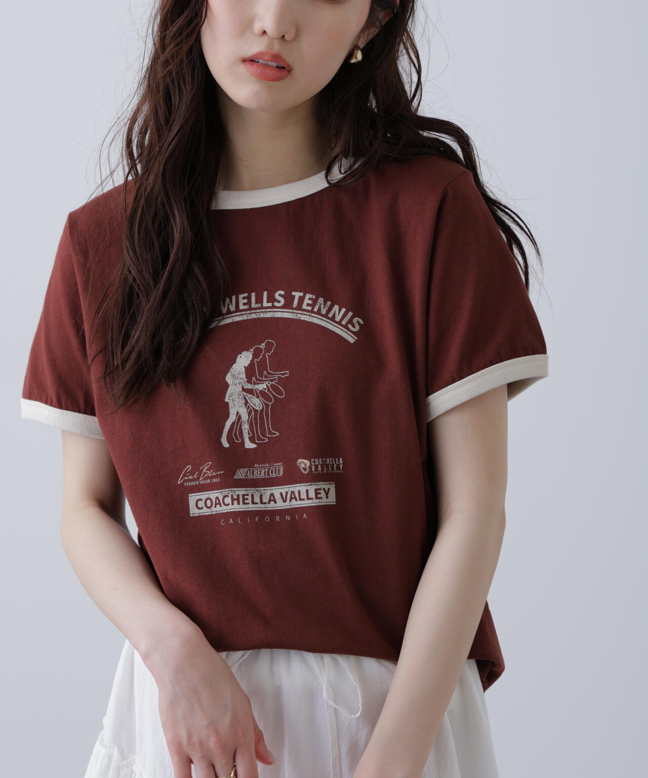 レトロスポーツプリントTシャツ