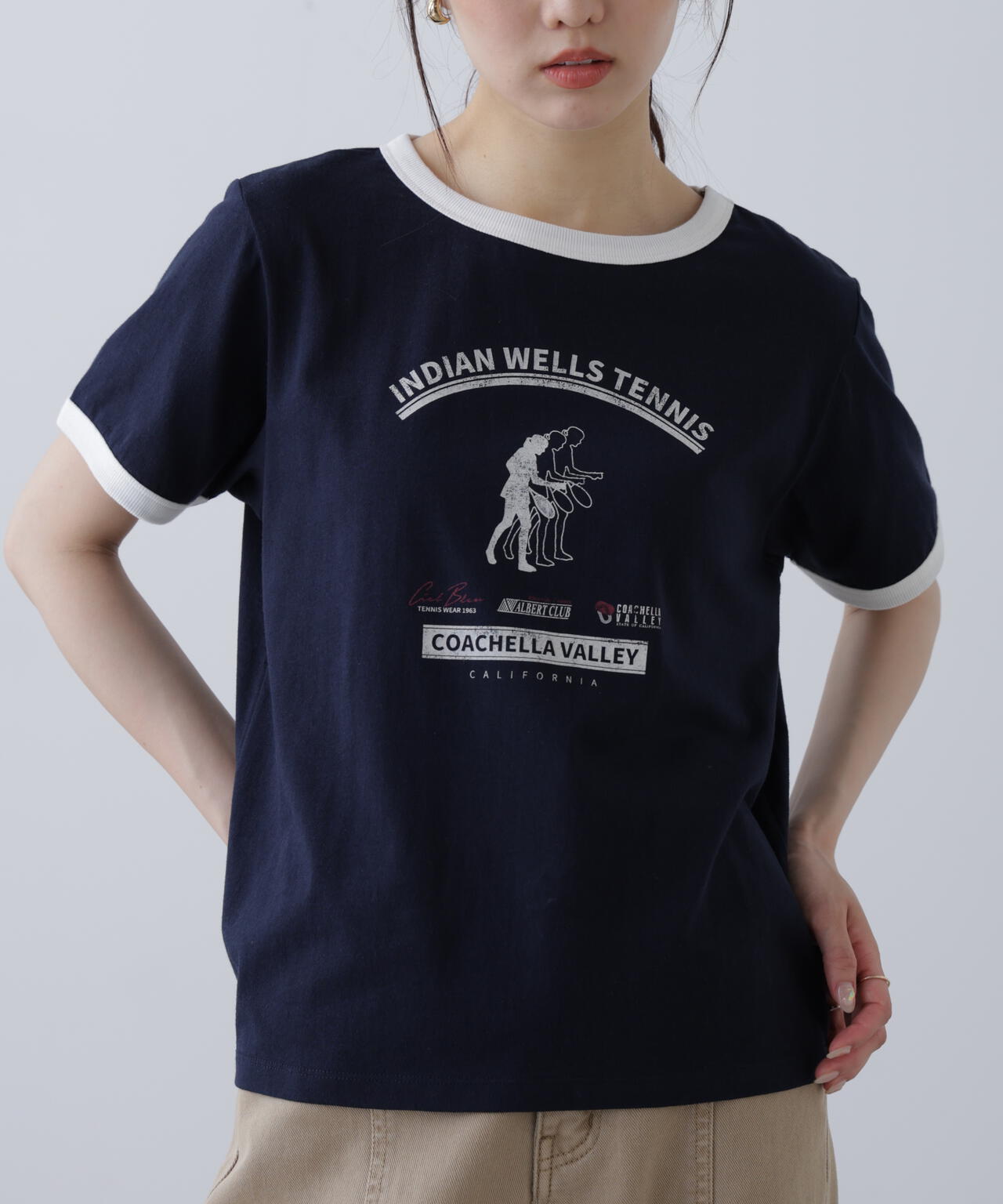 レトロスポーツプリントTシャツ