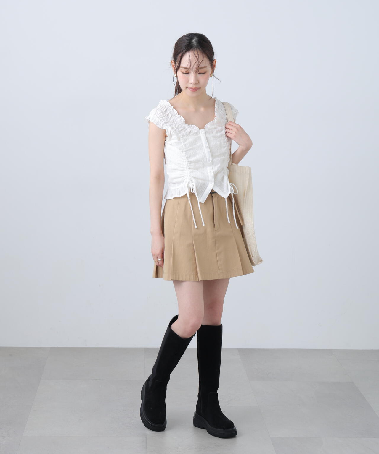 164cm 着用サイズ：FR