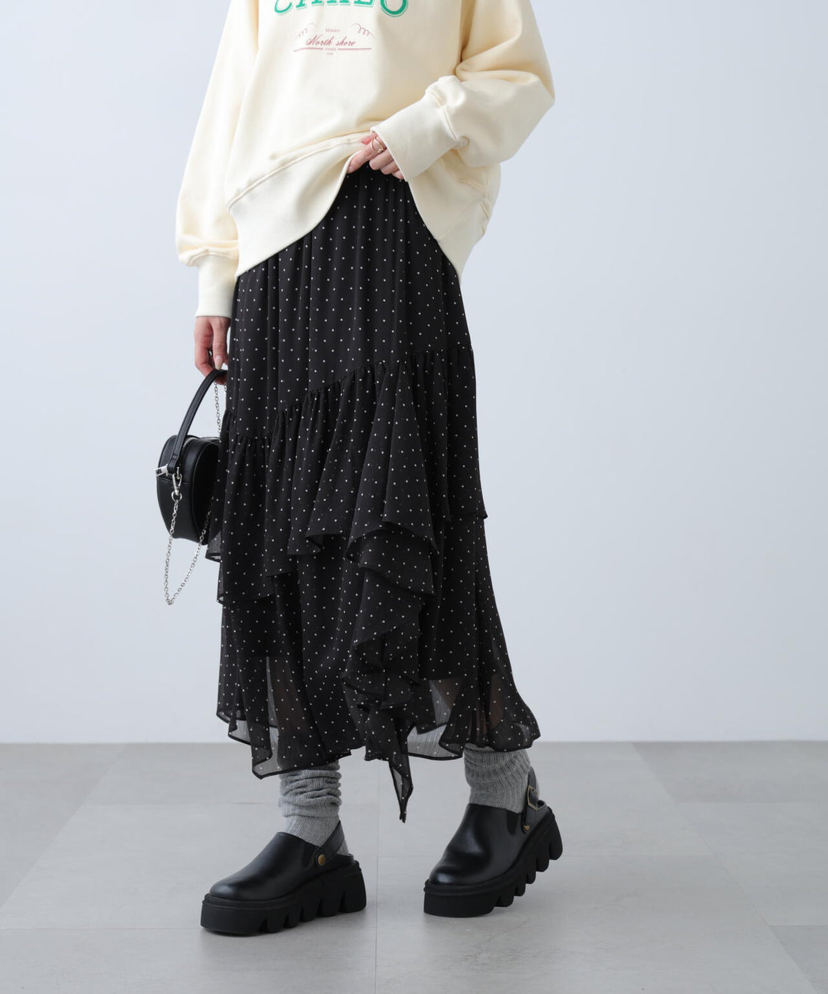 アソートイレヘムフリルスカート
