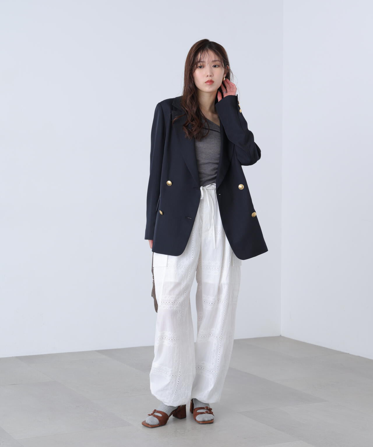 金ボタンダブルブレストジャケット【2サイズ展開】【背中部分：半裏仕様、袖部分：裏地なし】