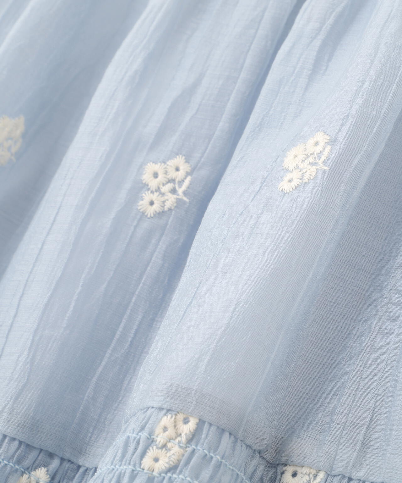 シアー小花刺繍シャーリングギャザーキャミワンピース