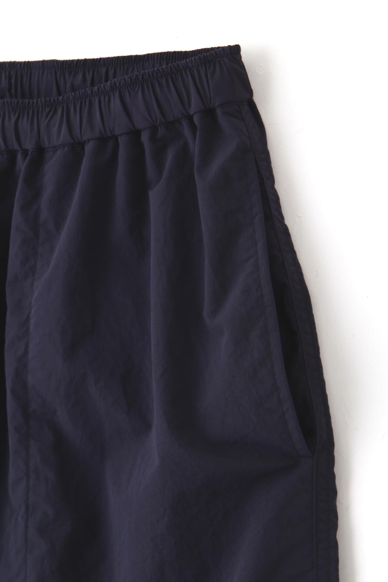 Ｙ / RECYCLE NYLON MIX TAFFETA SHORTS