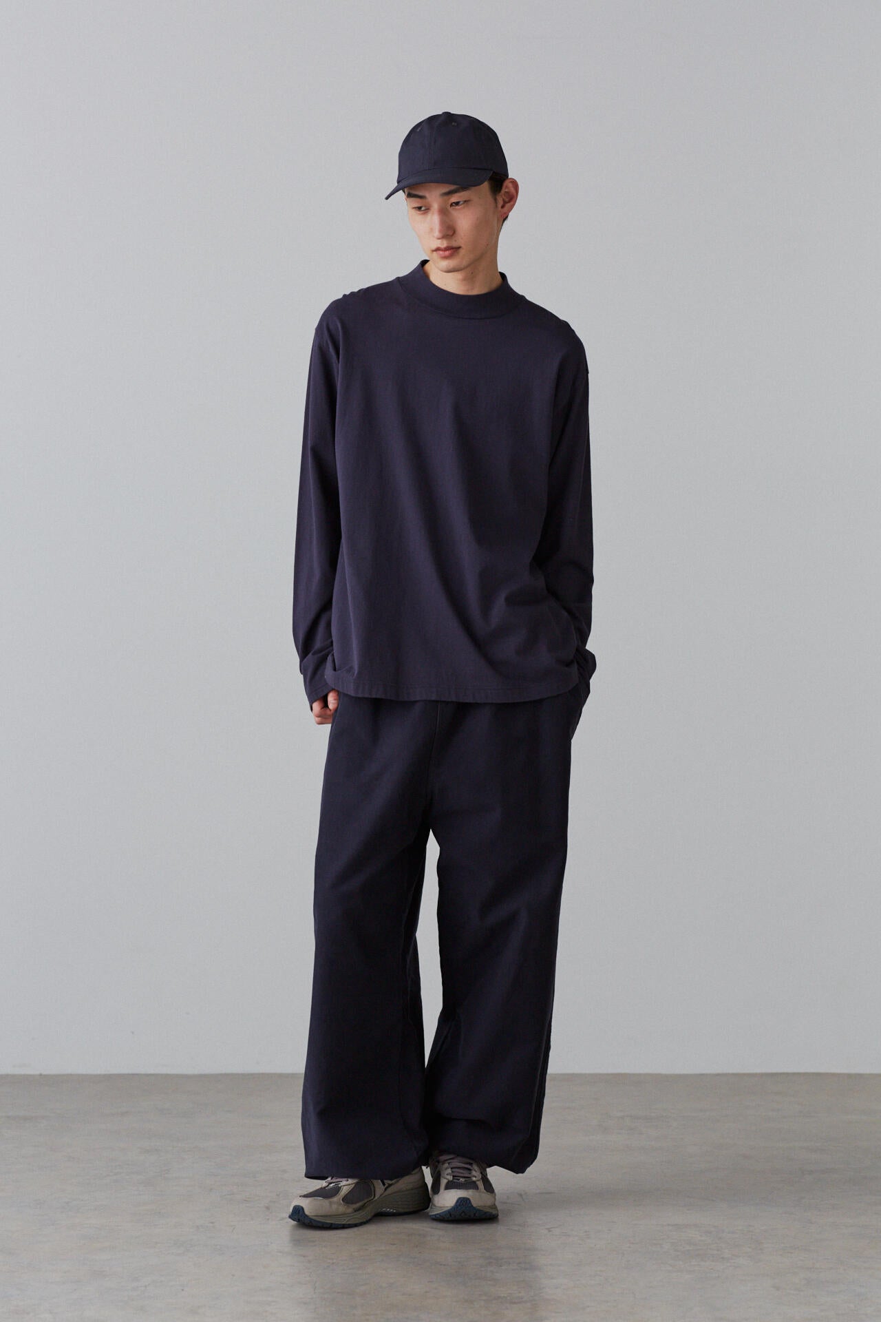 Y / ORGANIC COTTON JERSEY MOCK NECK LONG SLEEVE T‐SHIRT