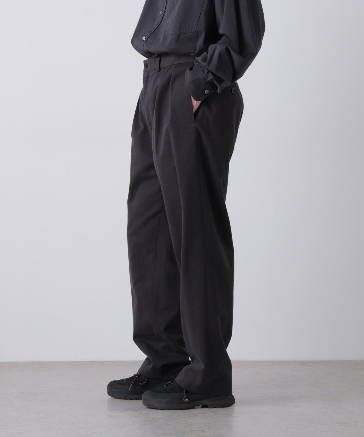 Ｙ /  [UNISEX] ORGANIC COTTON TENCEL CHINO TROUSERS