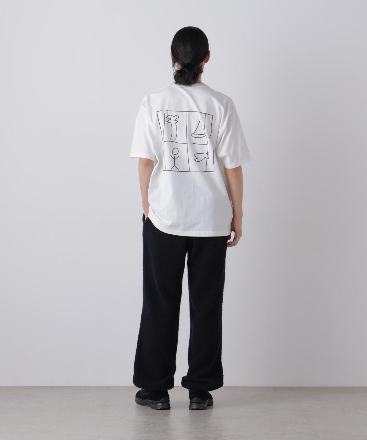 181cm C:84 W:70 H:91　着用サイズ L