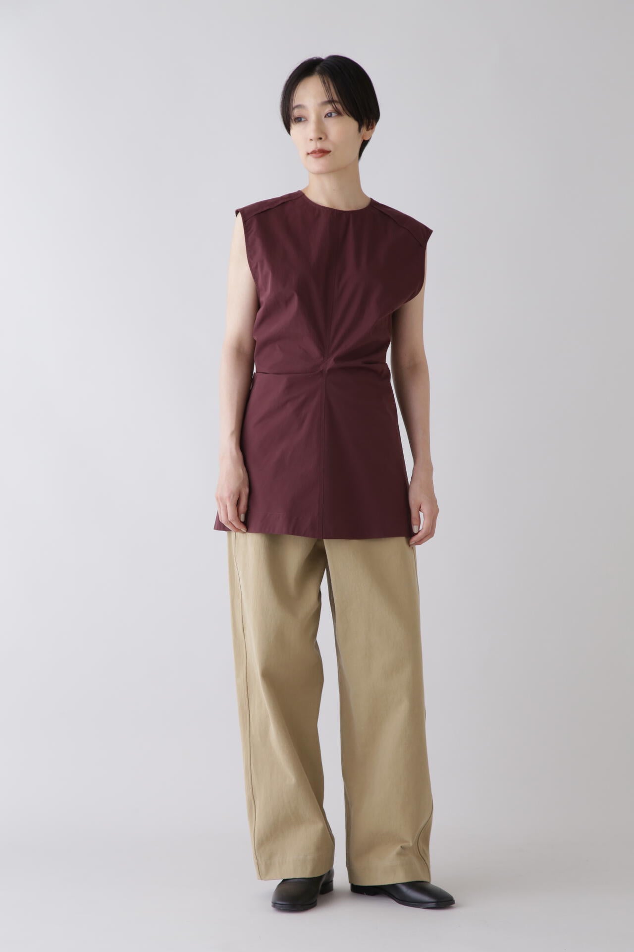 STUDIO NICHOLSON / POWDER COTTON DRAPE TOP