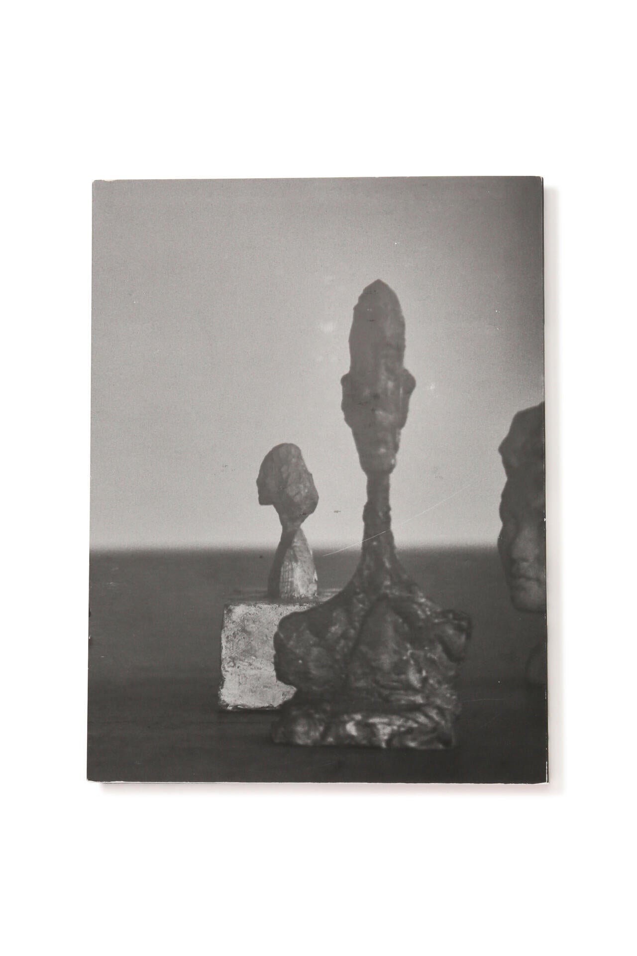 SUBSTANCE AND SHADOW / Alberto Giacometti
