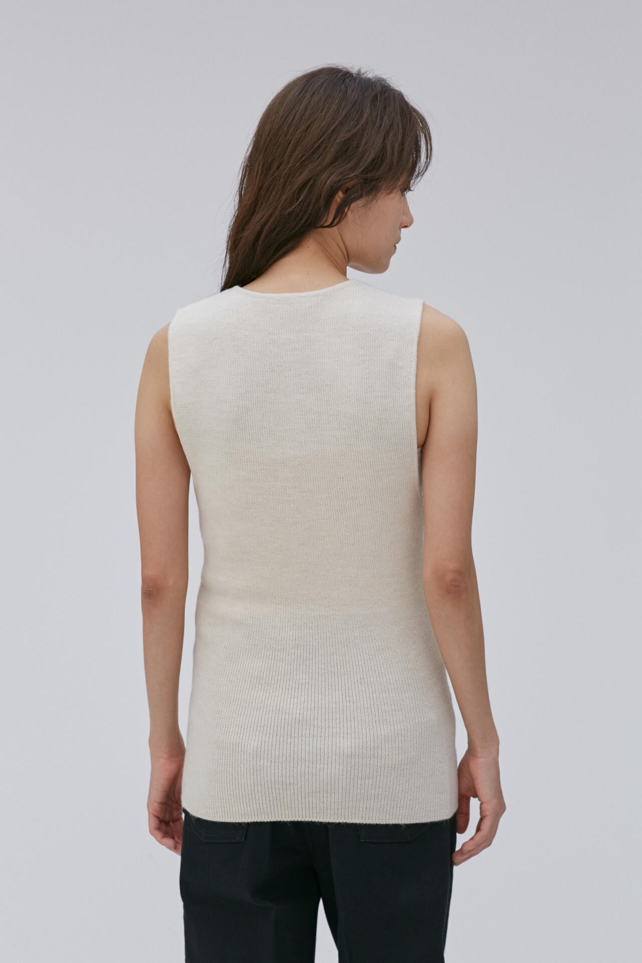 LEMAIRE / SLEEVELESS FITTED CARDIGAN