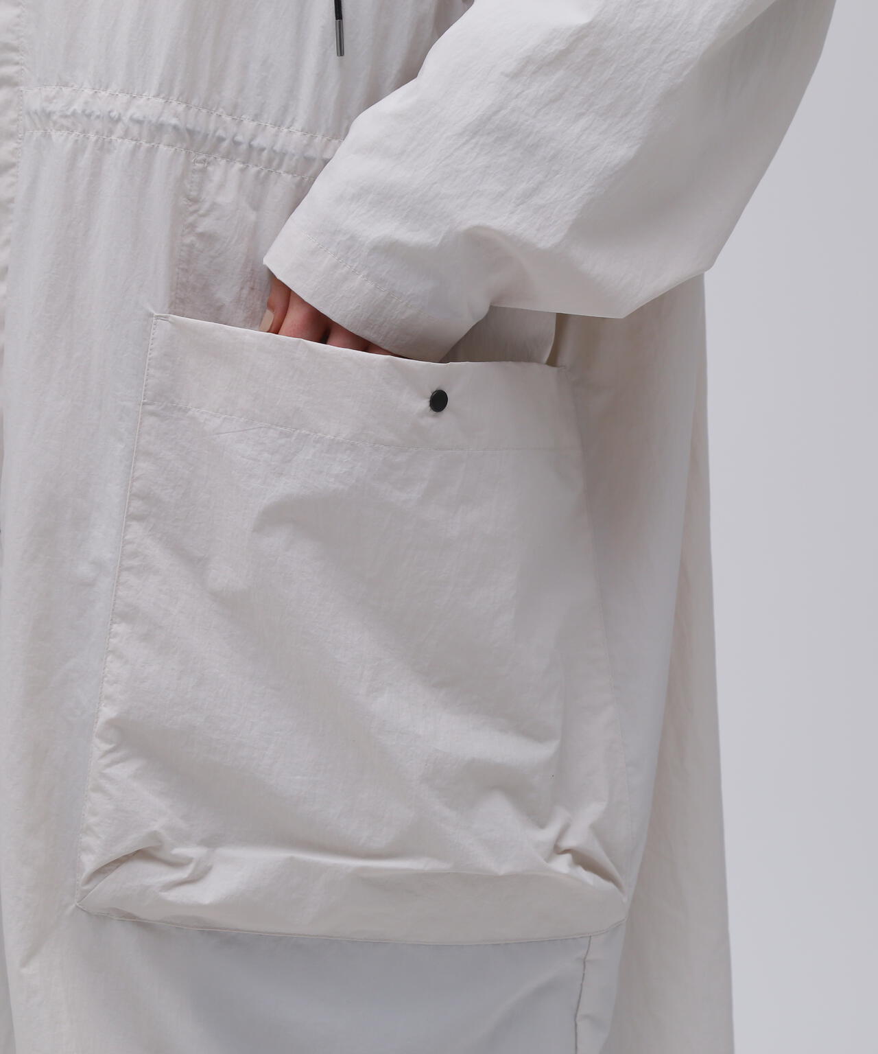 ATON / TRAVEL NYLON GAS COAT
