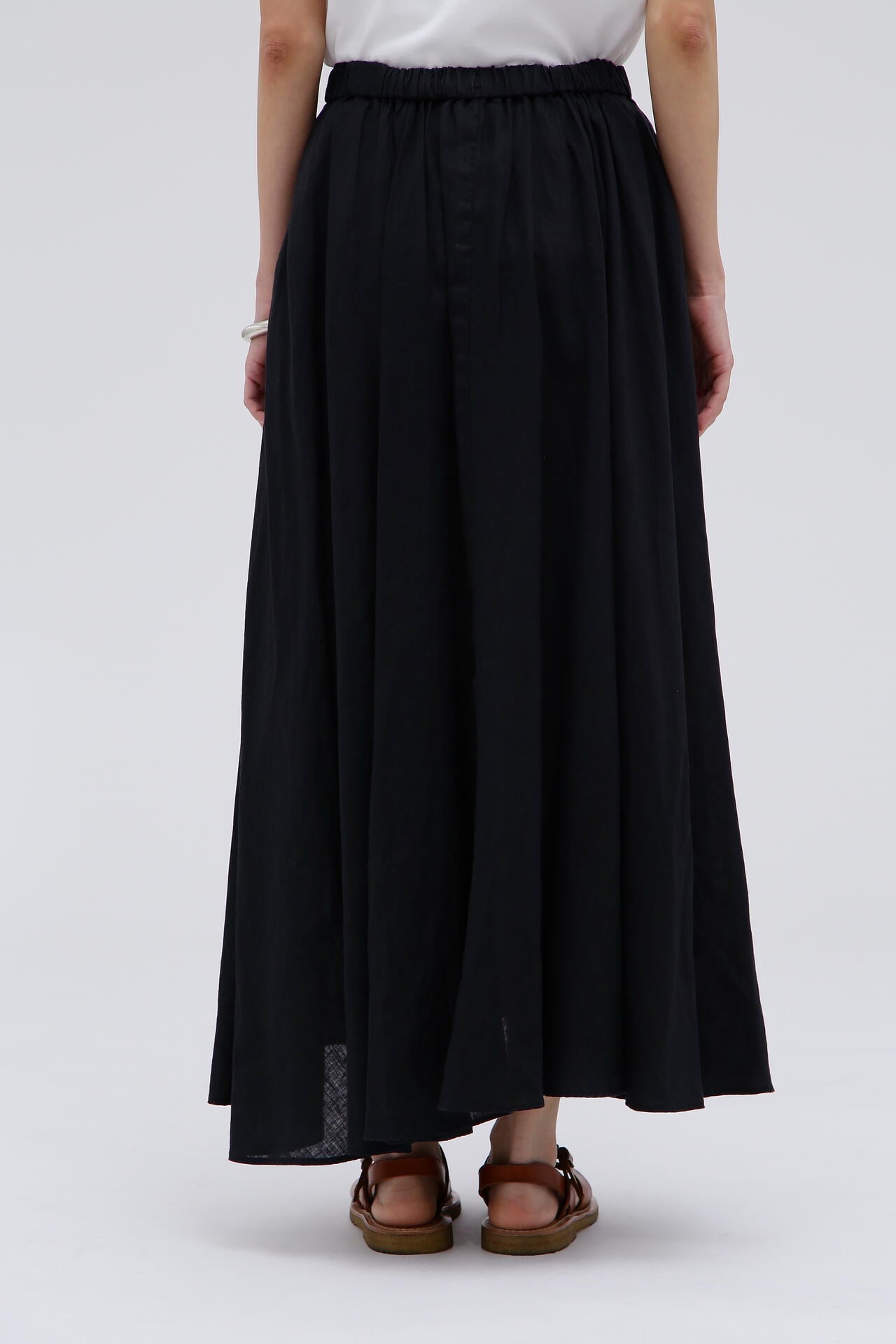 ATON / NATURAL DYED LINEN LAWN GATHERD SKIRT
