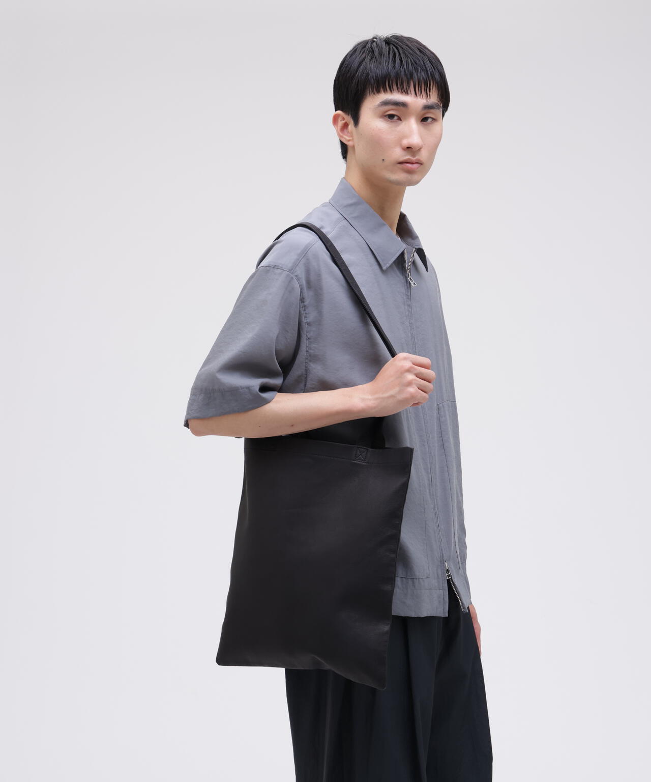 Aeta / DOUBLE FACED FLAT TOTE : M
