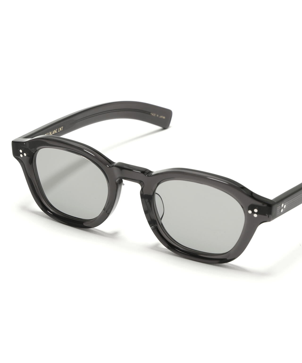 BLANC / BE008