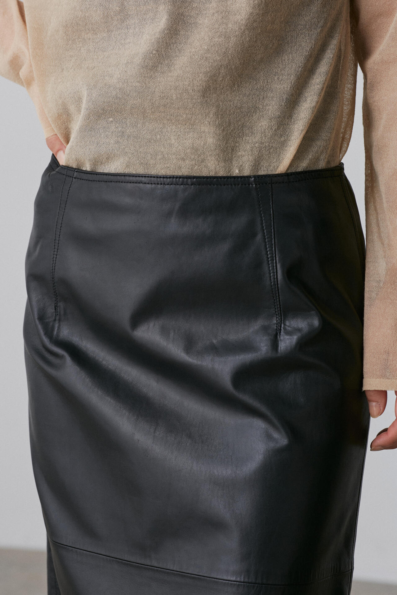 YLEVE / GLOVE SHEEP LEATHER SKIRT