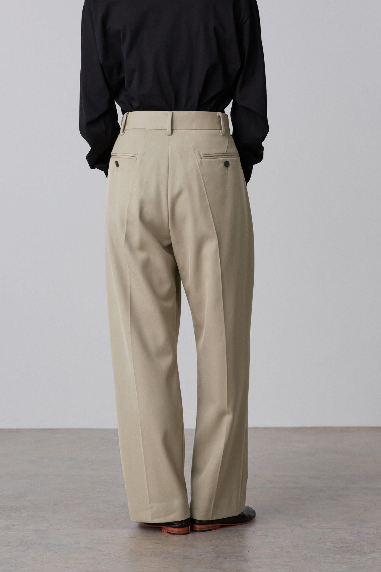 YLEVE / WOOL SURGE TROUSERS