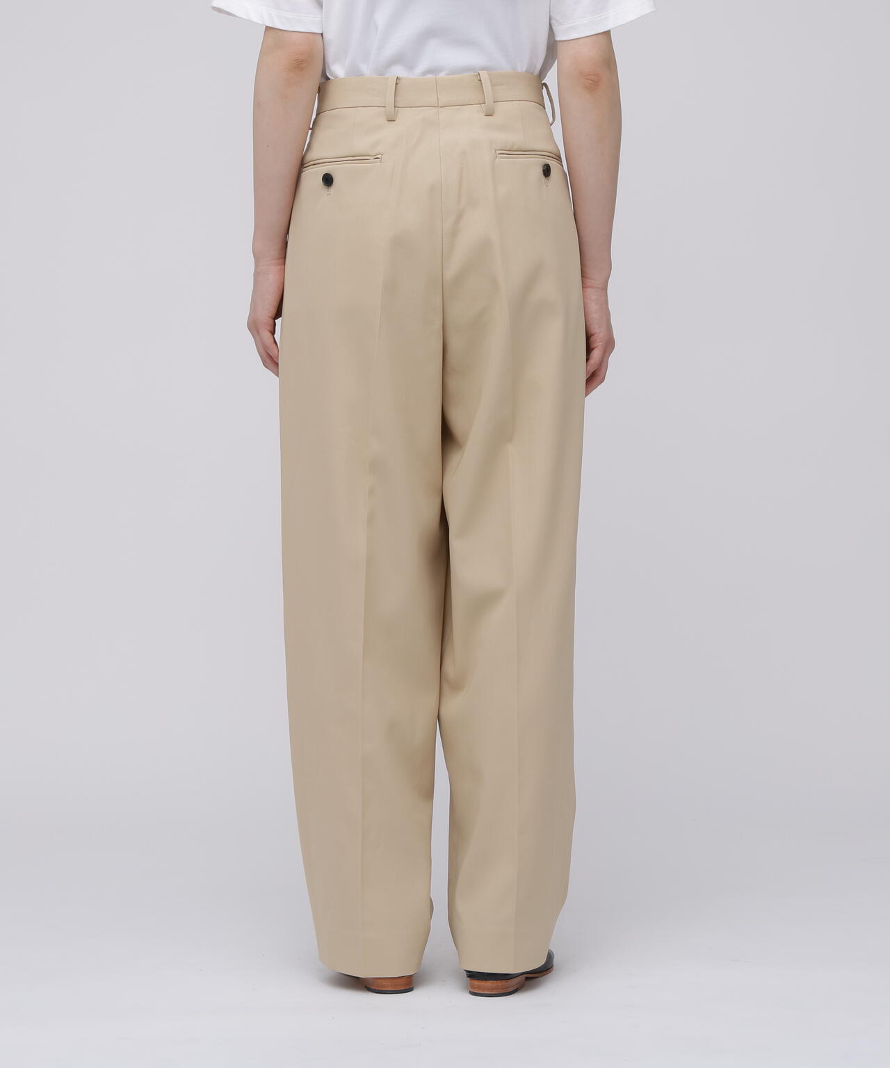YLEVE / HIGH TWISTED COTTON GABA TROUSERS